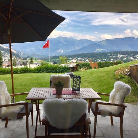 Casa Admisa, Spektakulaere Aussicht, Ski In And Out, Hochwertige Einrichtung, Valserstein Und Eiche Flims Zewnętrze zdjęcie