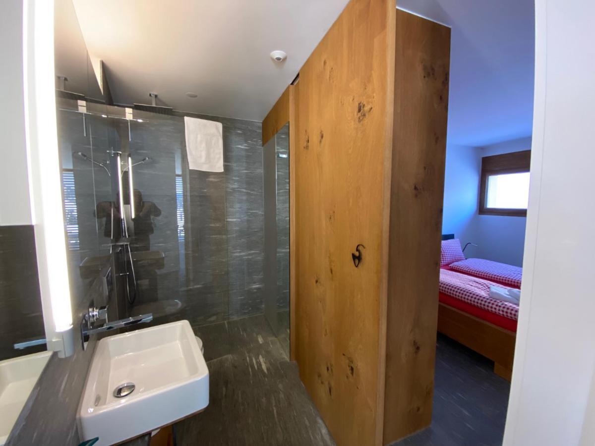 Casa Admisa, Spektakulaere Aussicht, Ski In And Out, Hochwertige Einrichtung, Valserstein Und Eiche Flims Zewnętrze zdjęcie